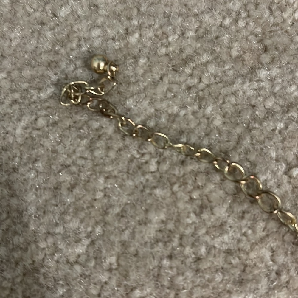 White Necklace - Picture 4 of 6
